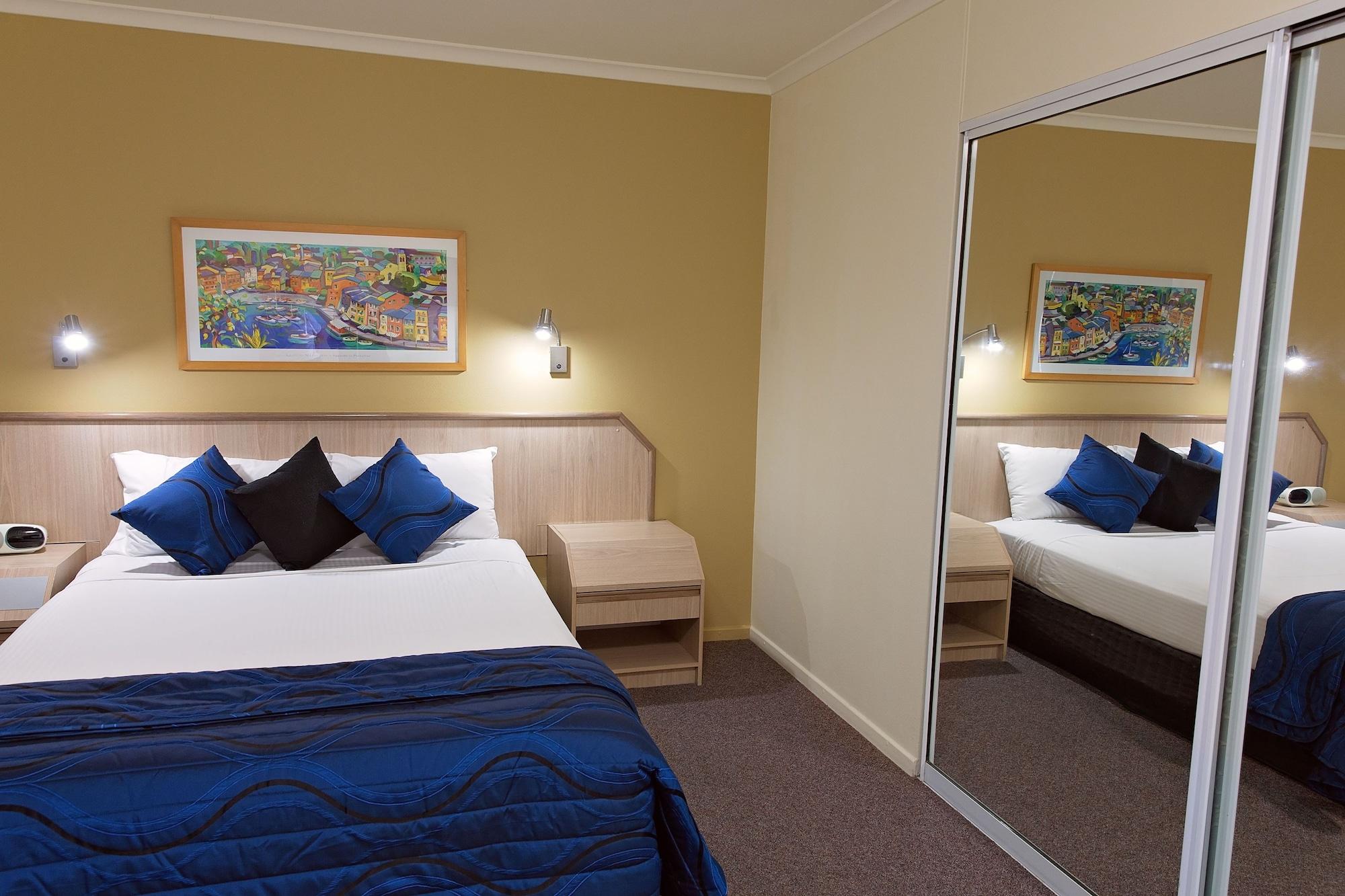 White Lace Motor Inn Маккай Экстерьер фото