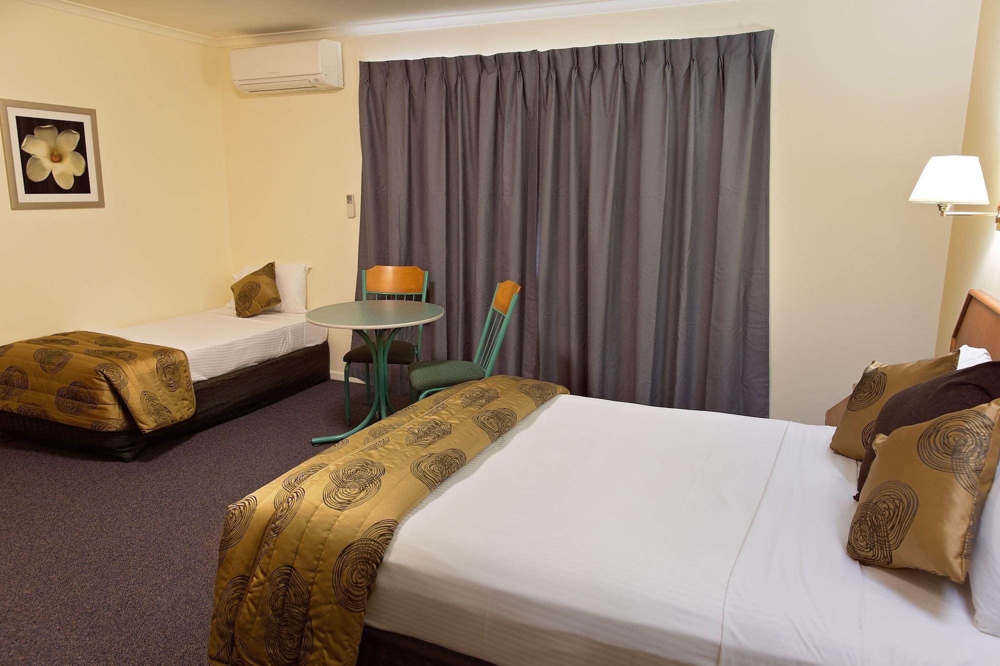 White Lace Motor Inn Маккай Экстерьер фото