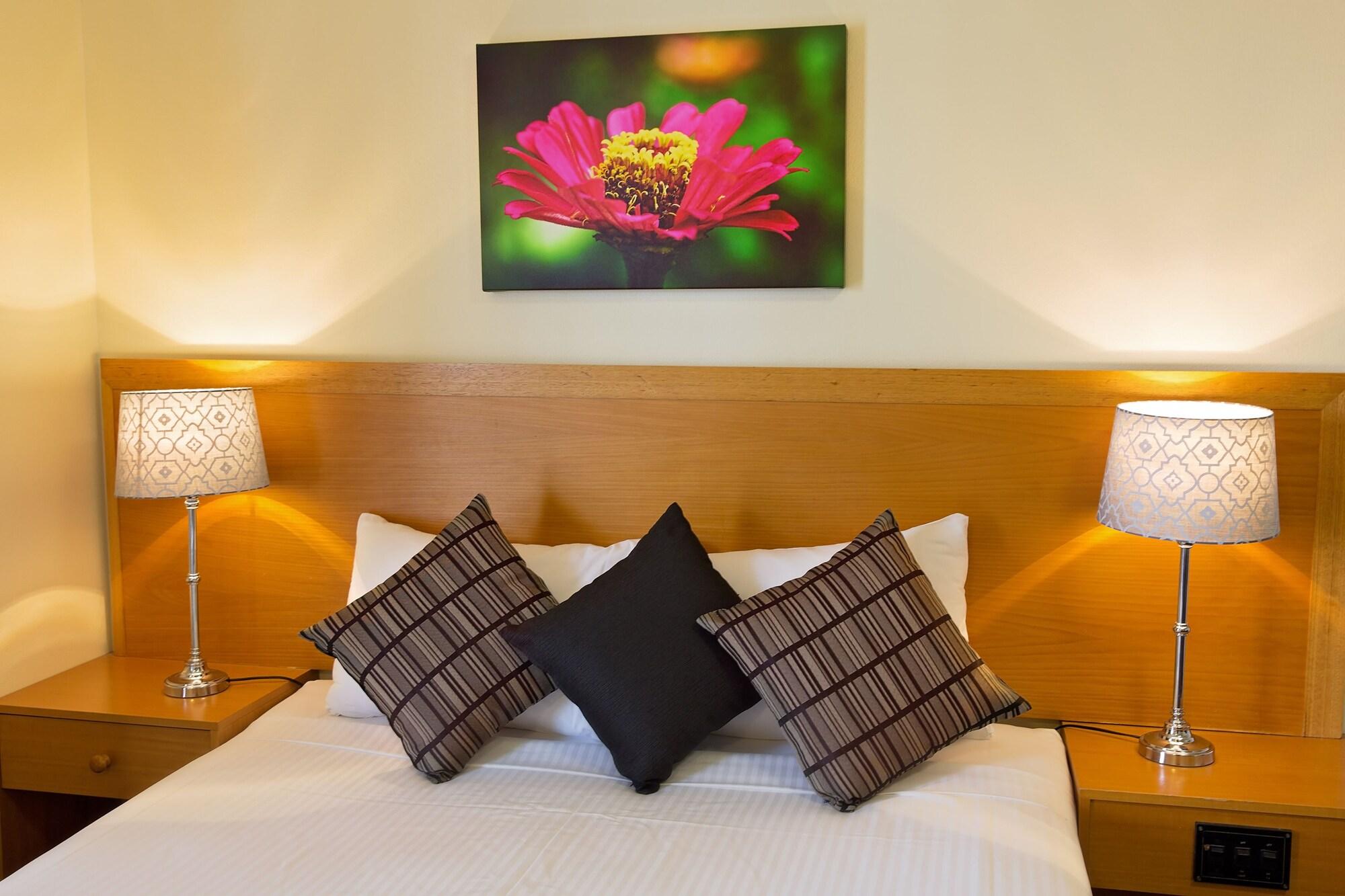 White Lace Motor Inn Маккай Экстерьер фото