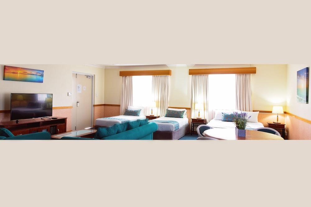 White Lace Motor Inn Маккай Экстерьер фото
