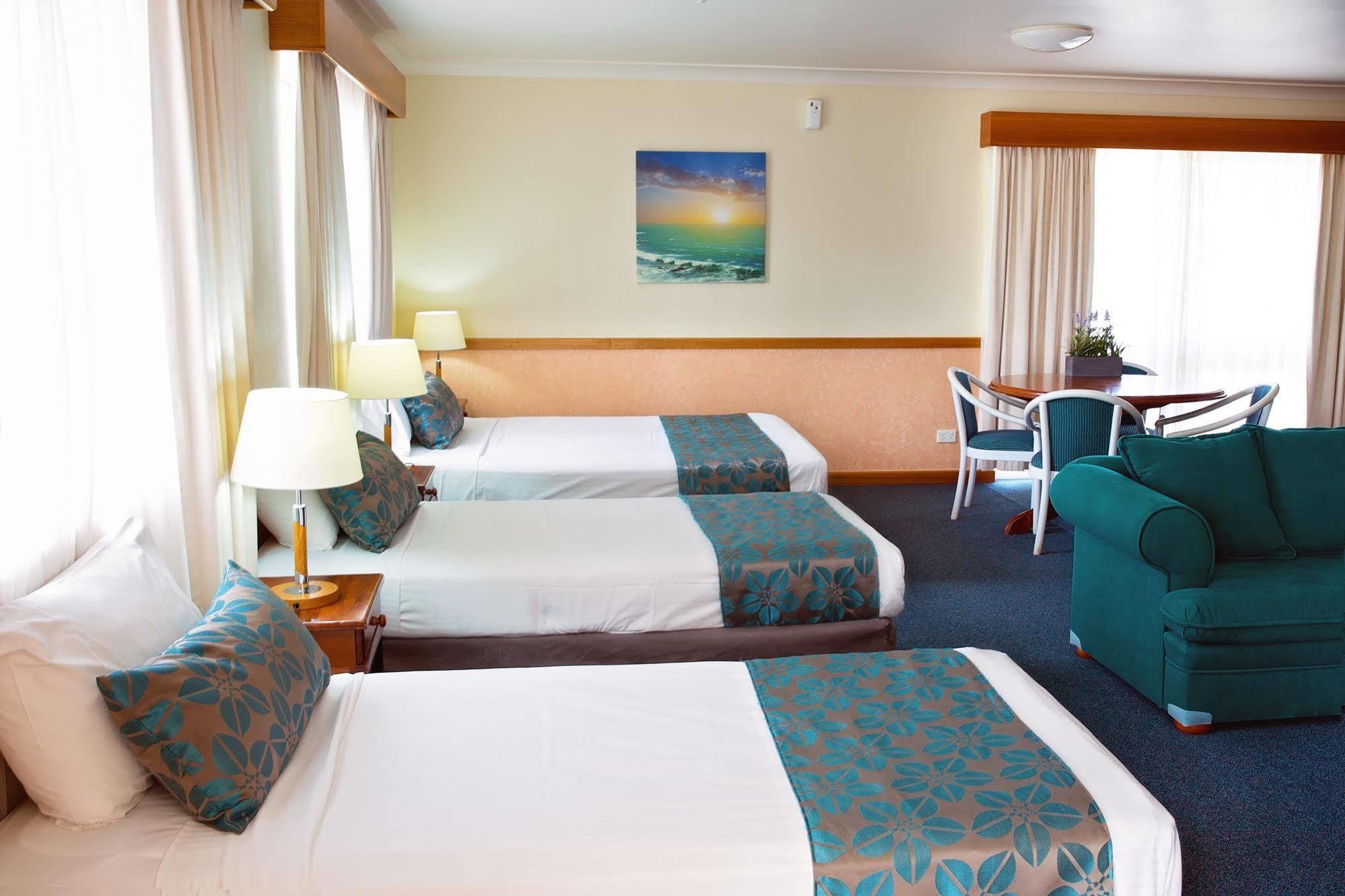 White Lace Motor Inn Маккай Экстерьер фото